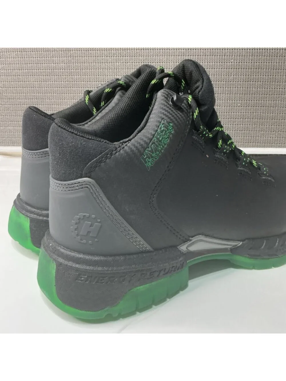 Hytest FootRests 2.0 Safety Work Shoes Black Green Nano Toe Men's Size 10.5D